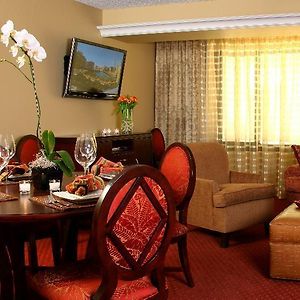 Two-Bedroom King Suite
